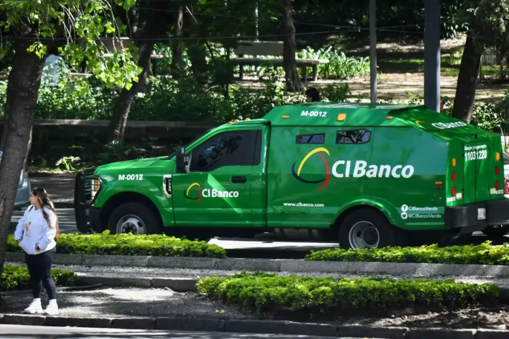 CI Banco descarta estar en lista de personas bloqueadas de la UIF